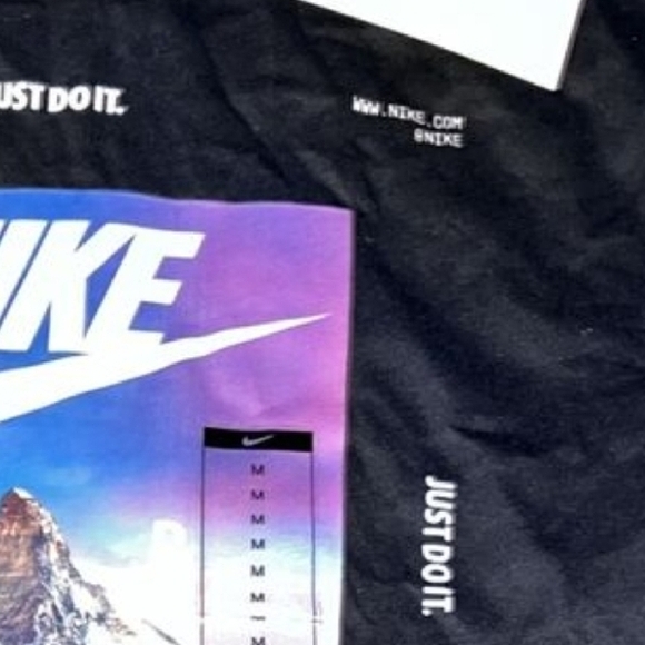 Nike Black Short Sleeve Tee with Mountain Graphic - Picture 4 of 4